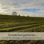 Hufe 9 Gute Stube - Digital Detox Und Entschleunigen Oder Aktiv-urlaub In Der - Bauernhof Charme Trifft Modernes Design *