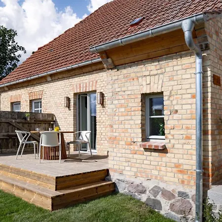 Appartement Hufe 9 Gute Stube - Digital Detox Und Entschleunigen Oder Aktiv-urlaub In Der - Bauernhof Charme Trifft Modernes Design Wustrow (Mecklenburg-Strelitz)