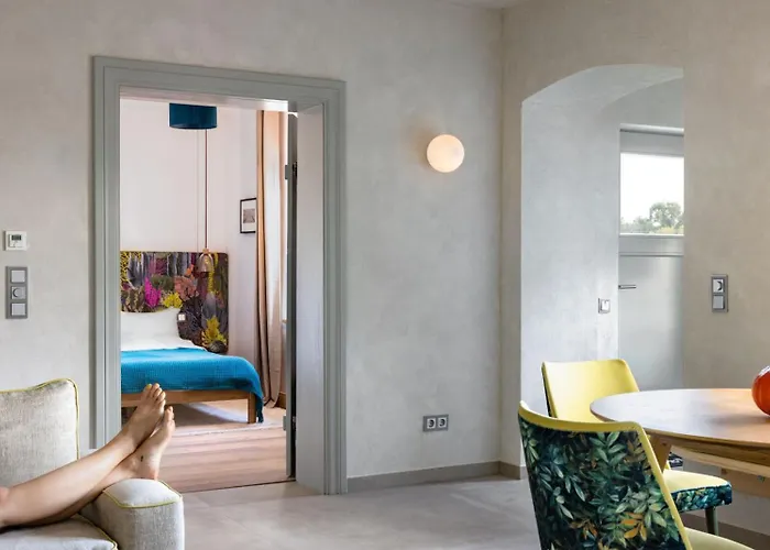 アパート Hufe 9 Gute Stube - Digital Detox Und Entschleunigen Oder Aktiv-urlaub In Der - Bauernhof Charme Trifft Modernes Design Wustrow