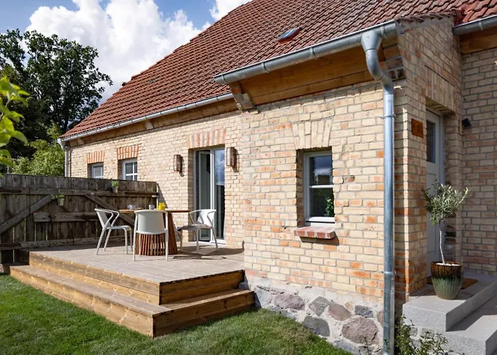 アパート Hufe 9 Gute Stube - Digital Detox Und Entschleunigen Oder Aktiv-urlaub In Der - Bauernhof Charme Trifft Modernes Design Wustrow